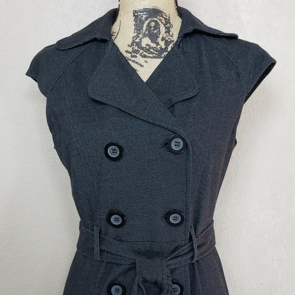 Bluw double berasted sleeveless tied dress - Picture 2 of 4